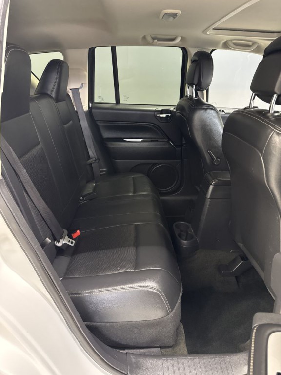 2016 Jeep Compass Image 15