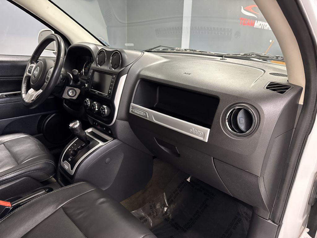2016 Jeep Compass Image 20