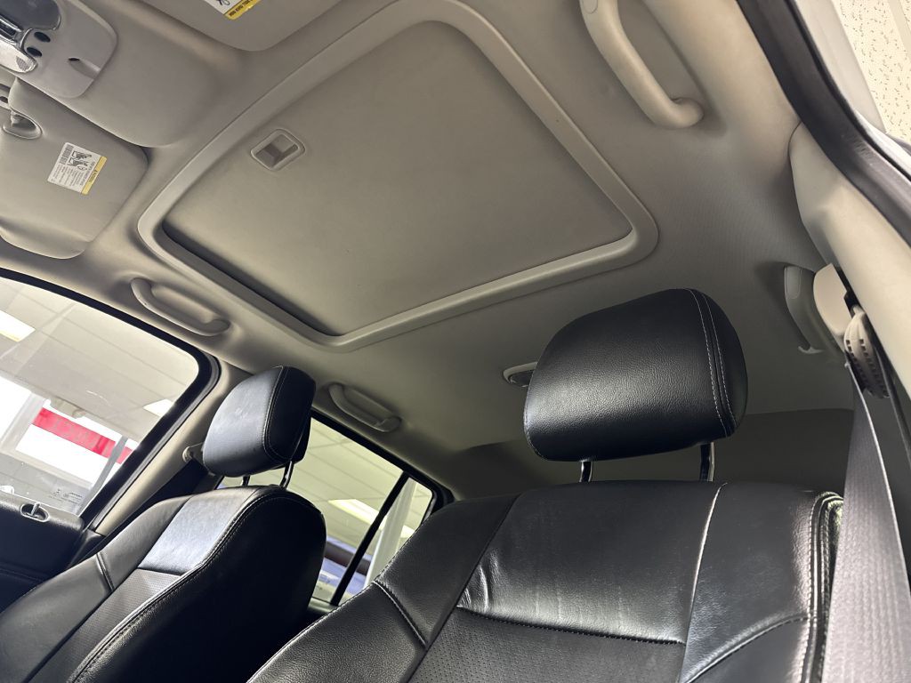 2016 Jeep Compass Image 22