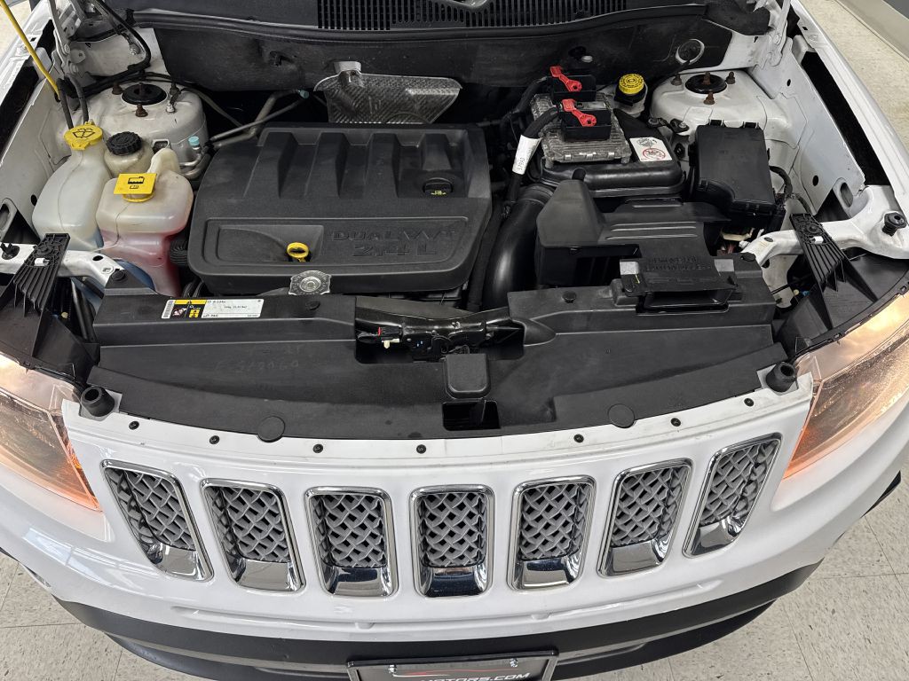 2016 Jeep Compass Image 30