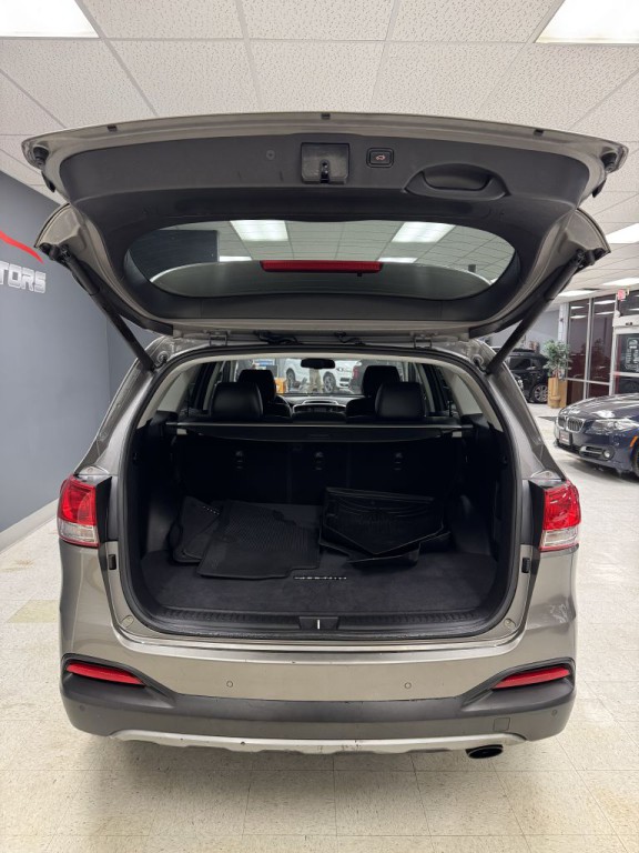 2016 Kia Sorento Image 12