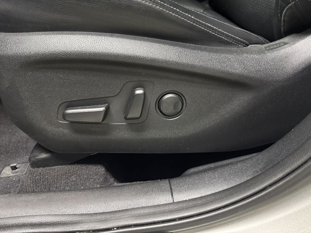 2016 Kia Sorento Image 24