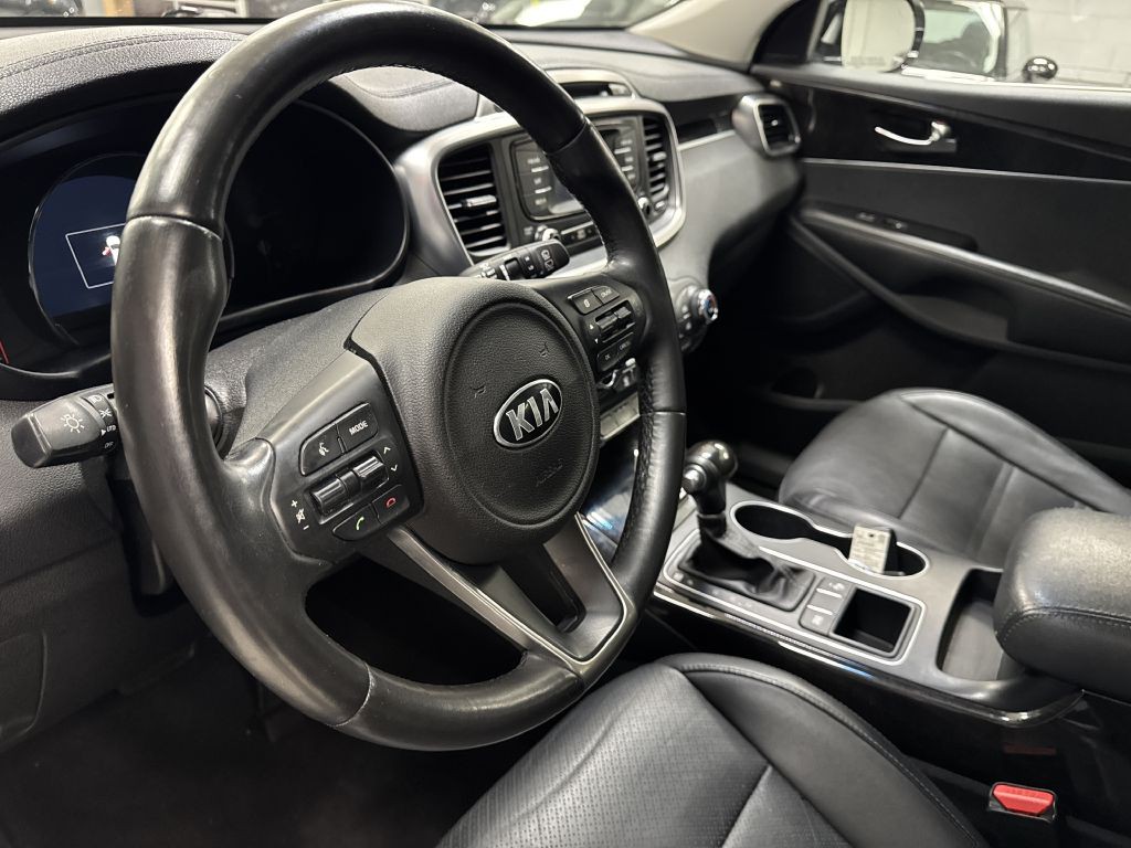 2016 Kia Sorento Image 28