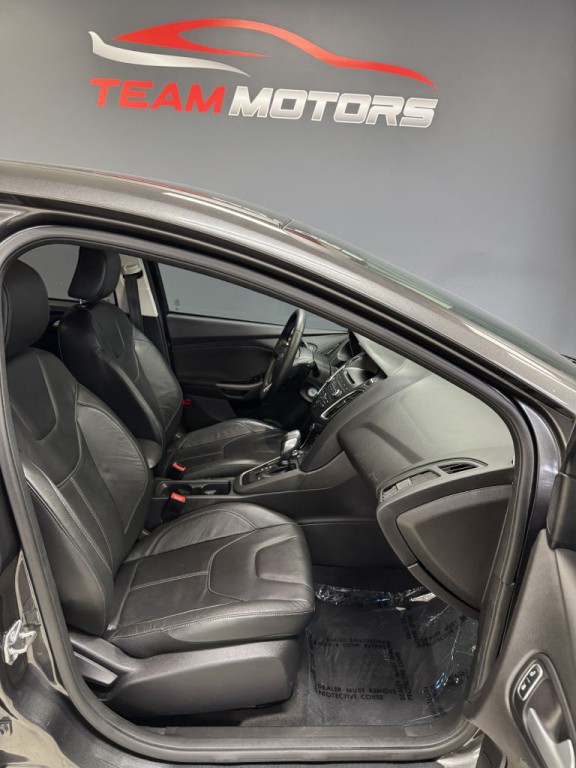 2016 Ford Focus Image 15
