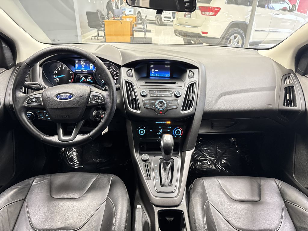 2016 Ford Focus Image 19