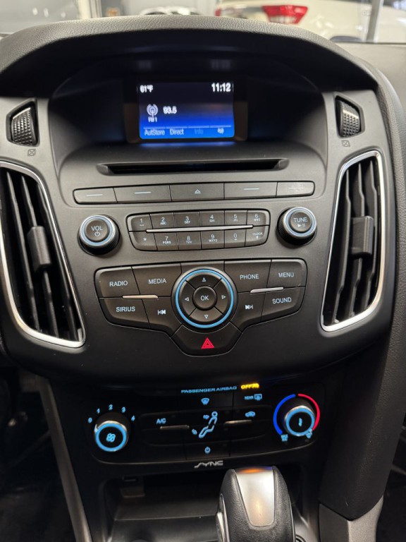 2016 Ford Focus Image 28