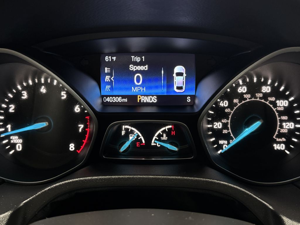 2016 Ford Focus Image 31