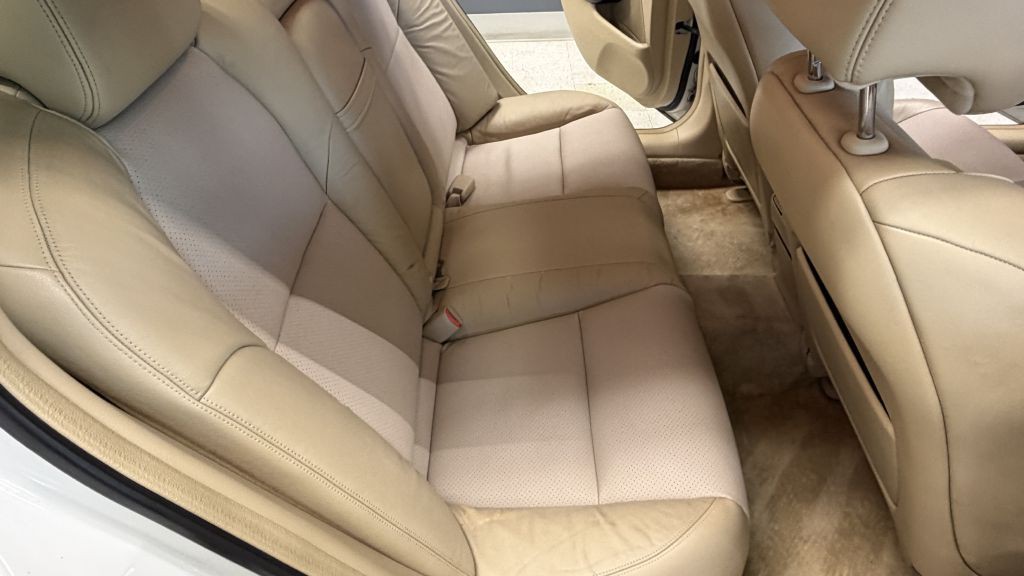 2008 Acura TL Image 25
