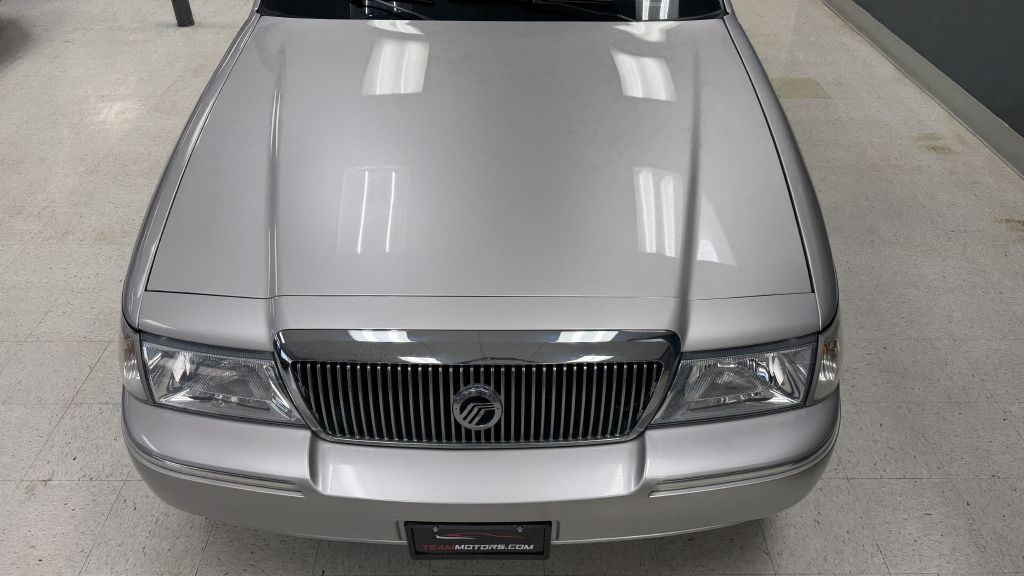 2004 Mercury Grand Marquis Image 6