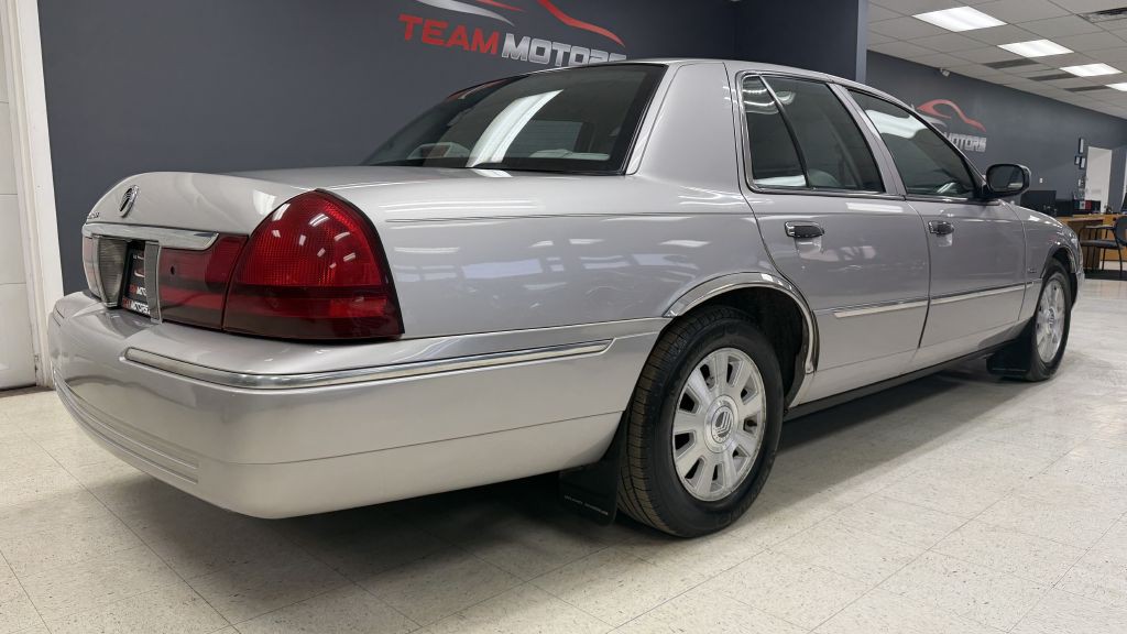 2004 Mercury Grand Marquis Image 13