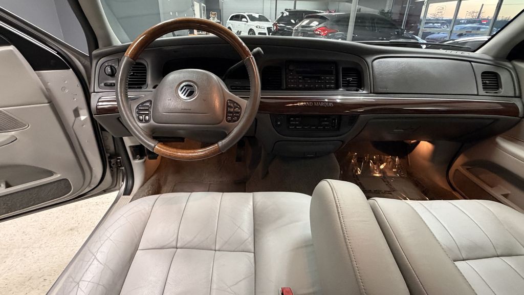 2004 Mercury Grand Marquis Image 20