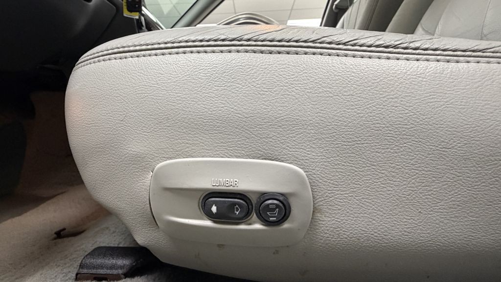 2004 Mercury Grand Marquis Image 34