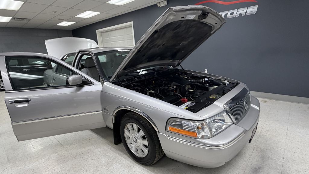 2004 Mercury Grand Marquis Image 40