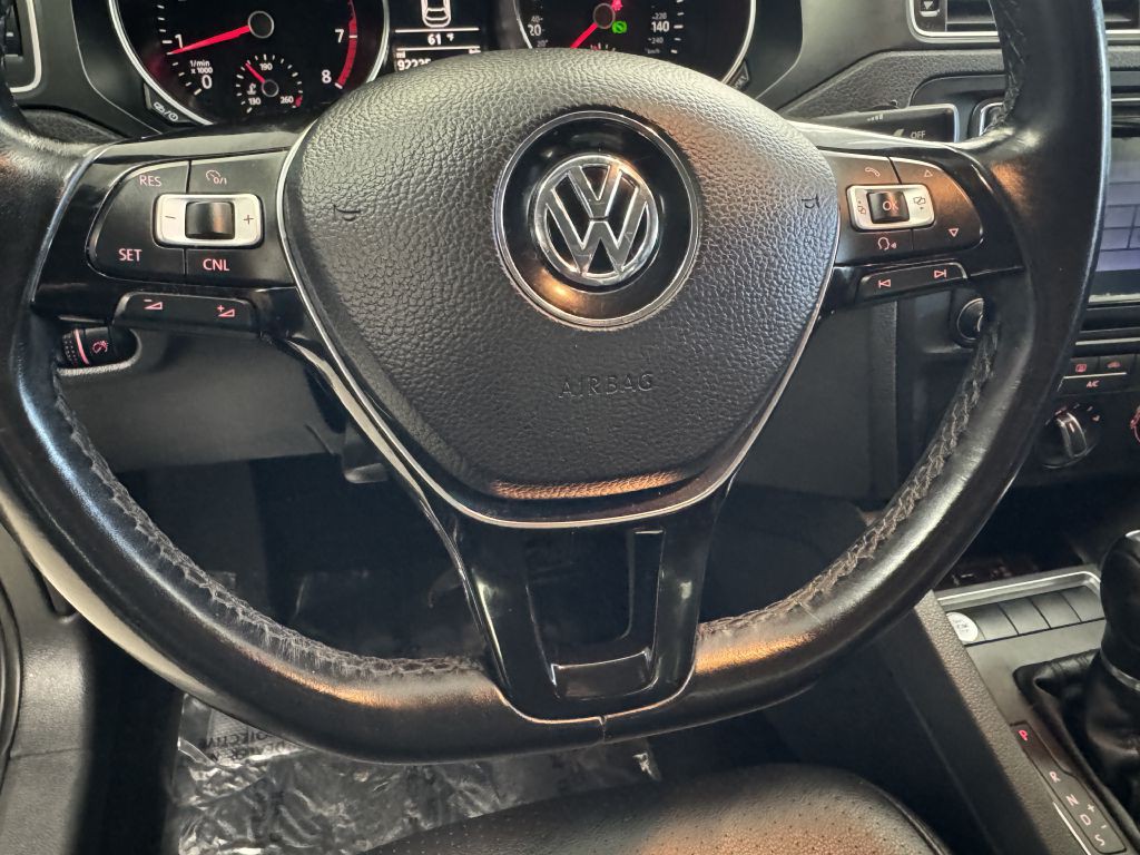 2017 Volkswagen Jetta Image 28