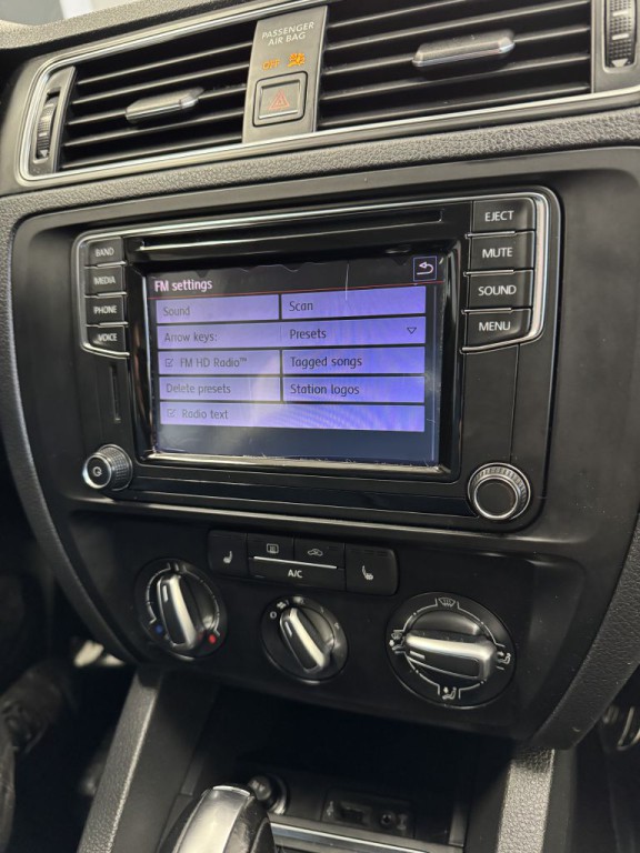 2017 Volkswagen Jetta Image 29