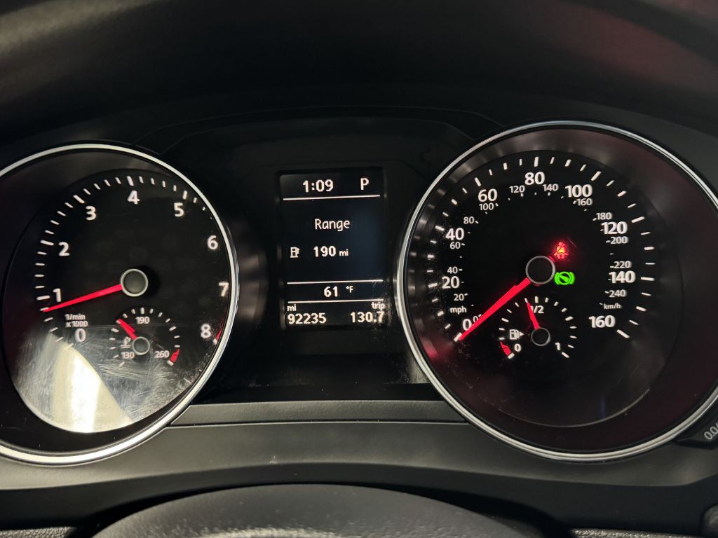 2017 Volkswagen Jetta Image 31