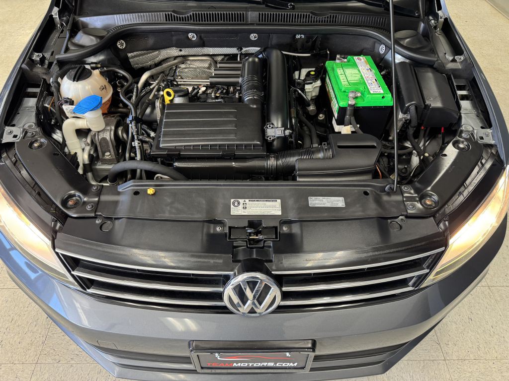 2017 Volkswagen Jetta Image 32