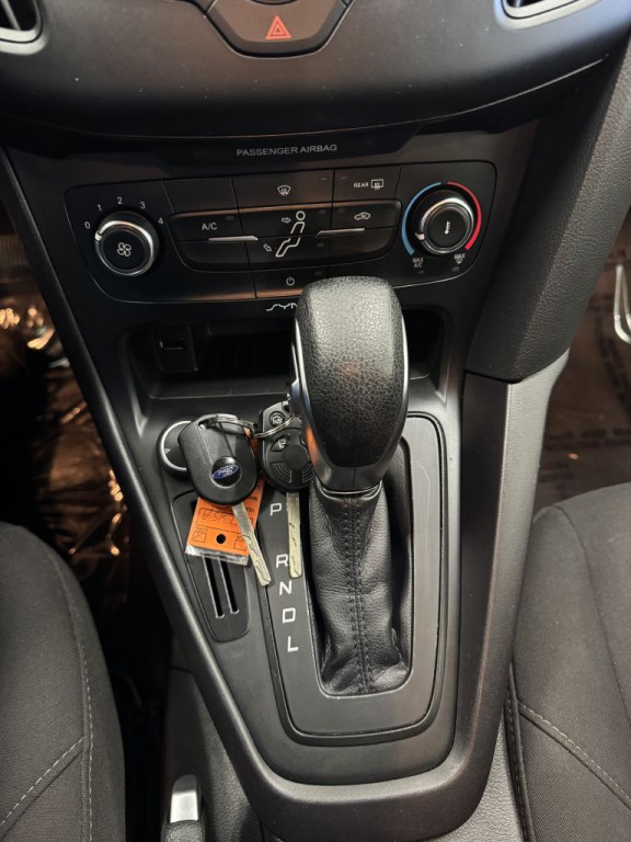 2017 Ford Focus Image 23