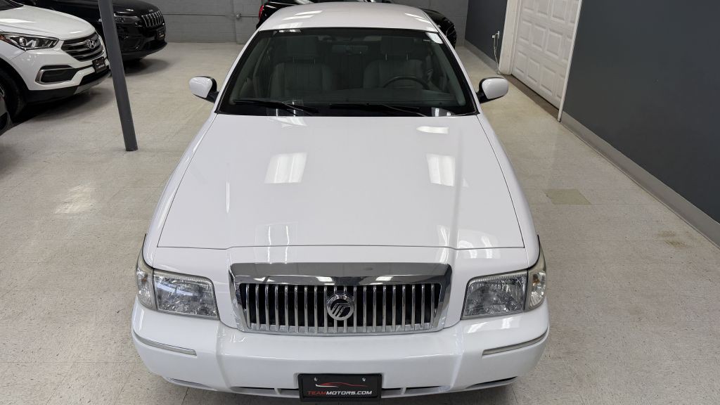 2009 Mercury Grand Marquis Image 6