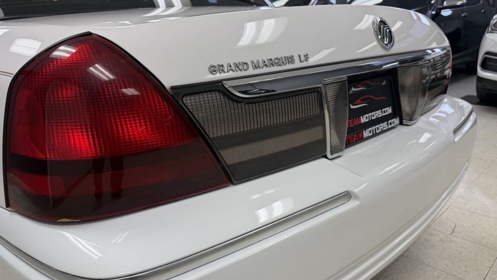 2009 Mercury Grand Marquis Image 14