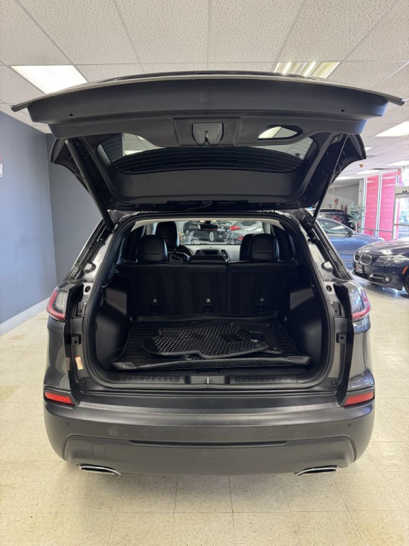 2019 Jeep Cherokee Image 11