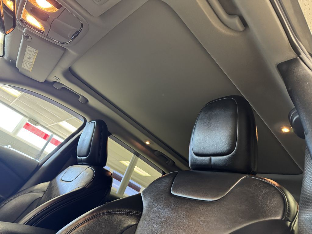 2019 Jeep Cherokee Image 22