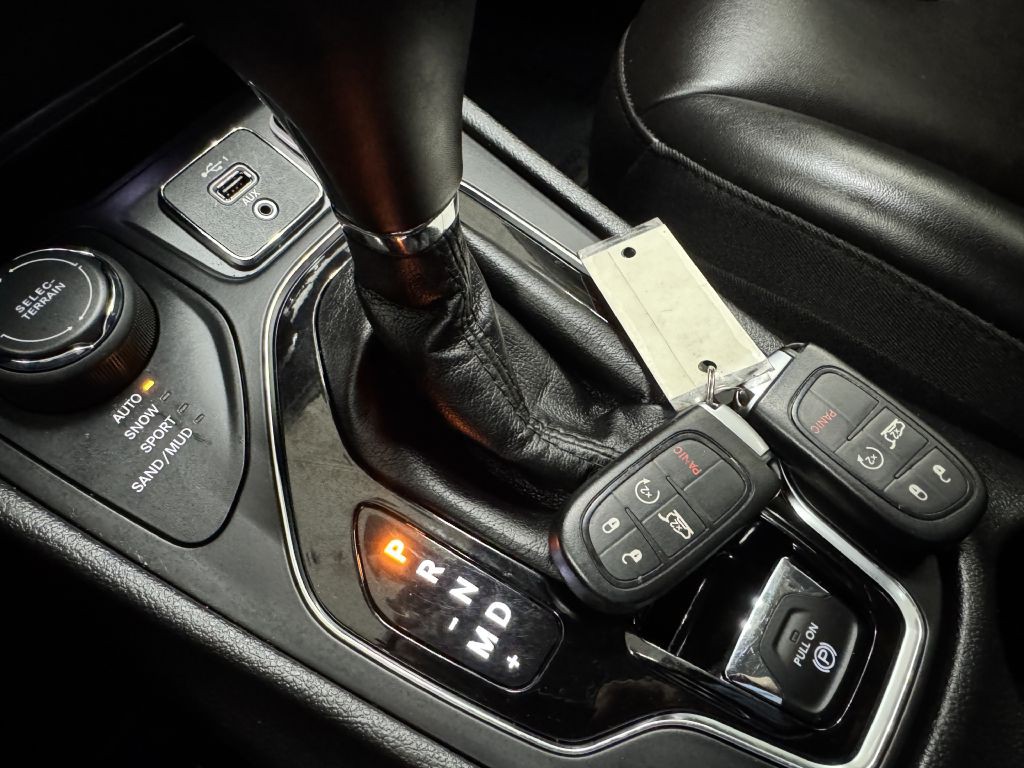 2019 Jeep Cherokee Image 28