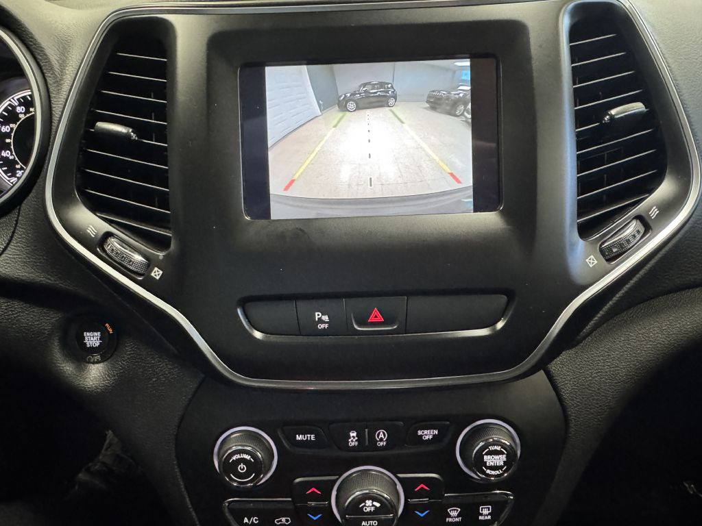 2019 Jeep Cherokee Image 32