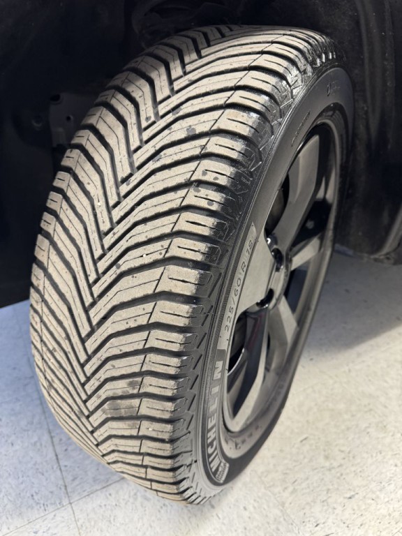 2019 Jeep Cherokee Image 36