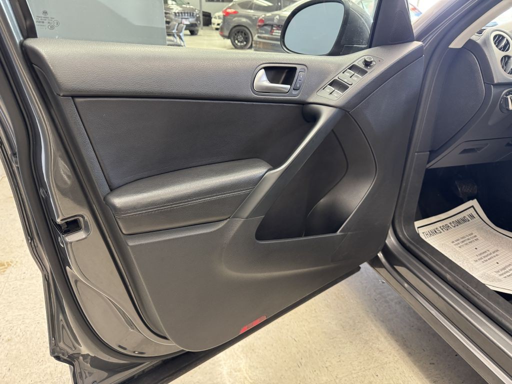 2016 Volkswagen Tiguan Image 13
