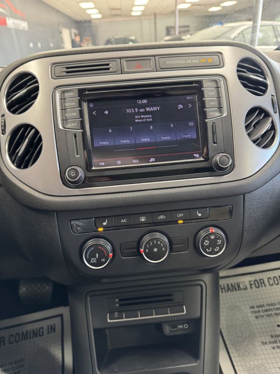 2016 Volkswagen Tiguan Image 29