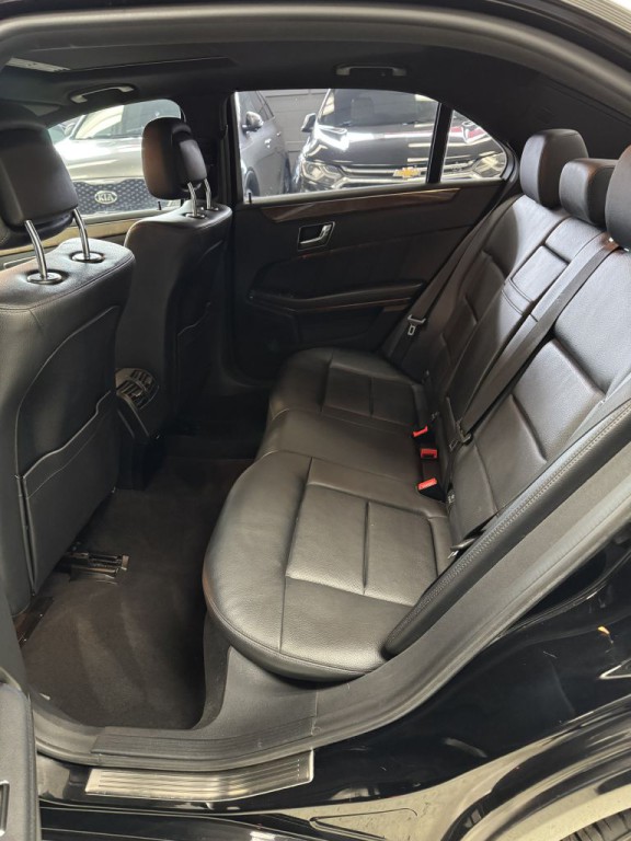 2011 Mercedes-Benz E-Class Image 15