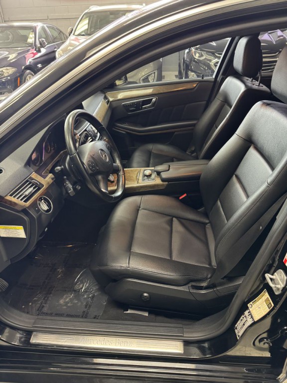 2011 Mercedes-Benz E-Class Image 17