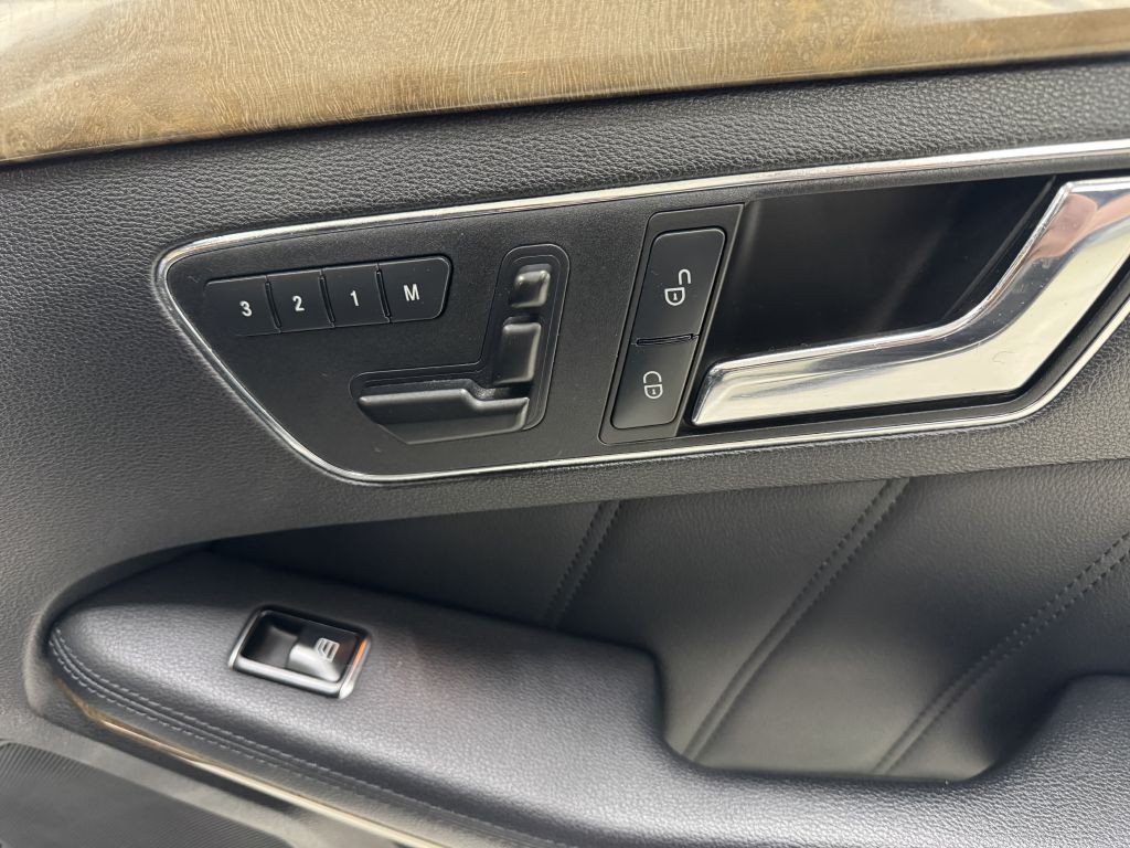 2011 Mercedes-Benz E-Class Image 25