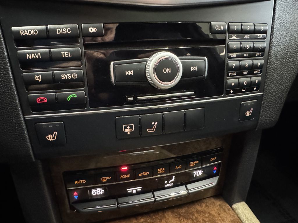 2011 Mercedes-Benz E-Class Image 29