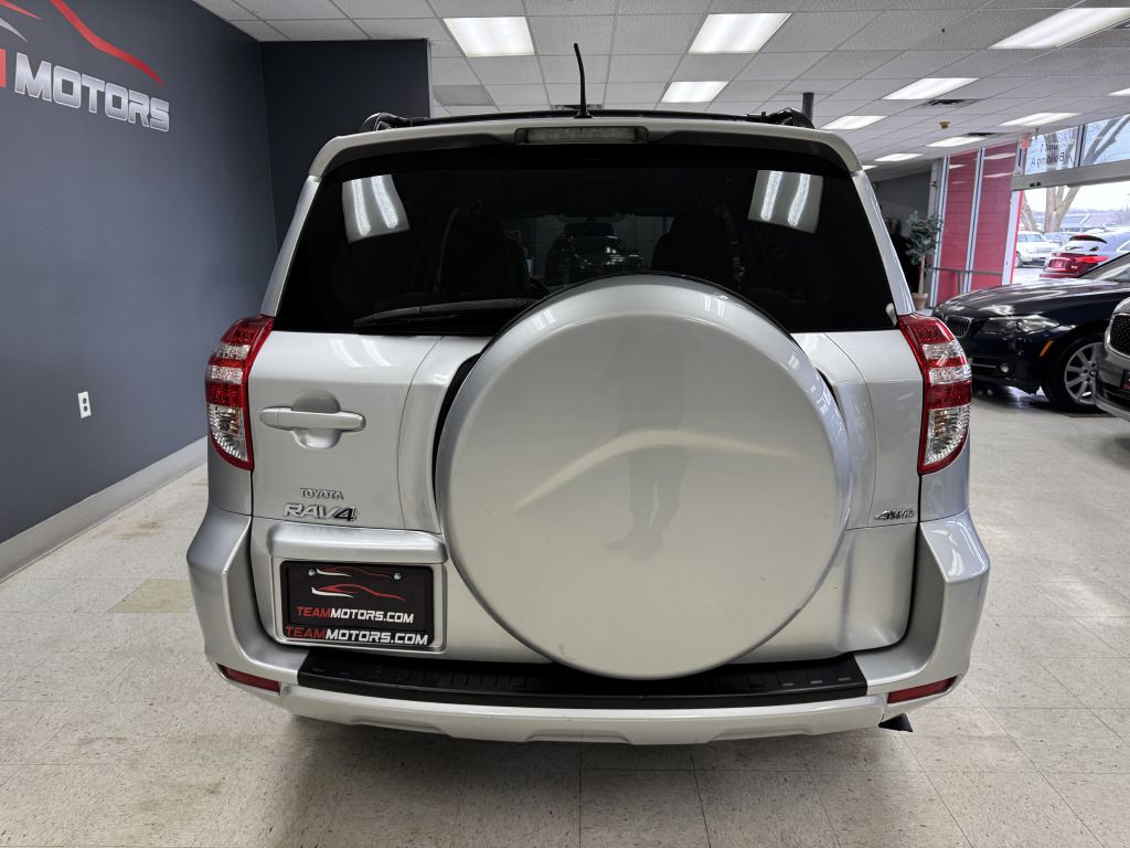2012 Toyota Rav4 Image 8
