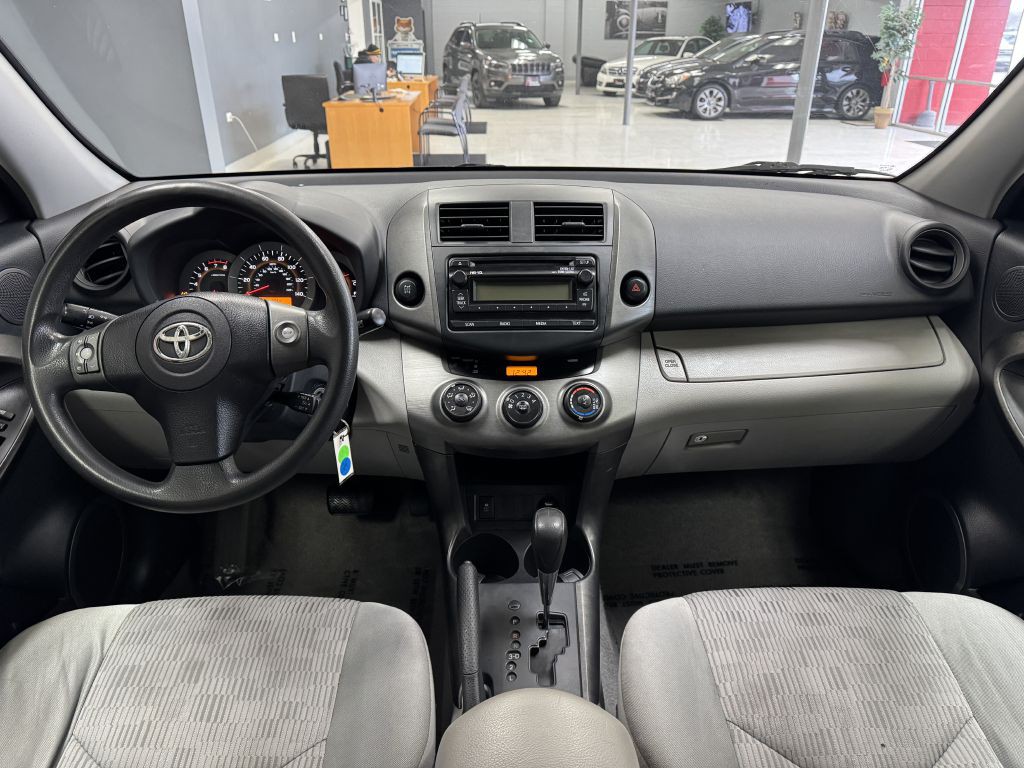 2012 Toyota Rav4 Image 18