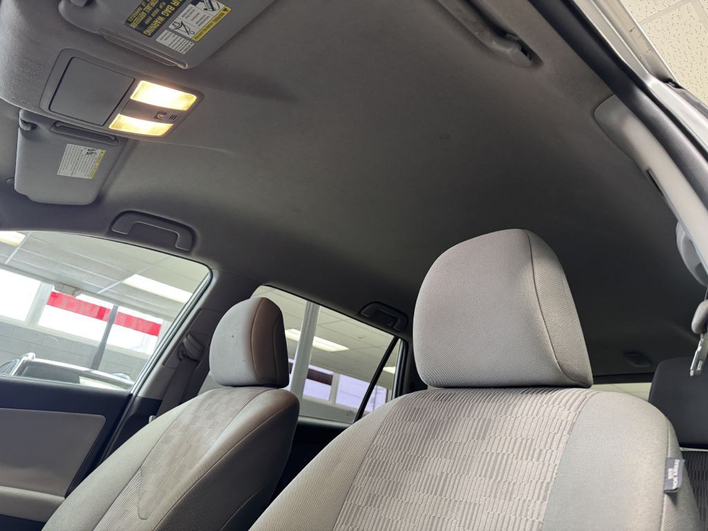 2012 Toyota Rav4 Image 22