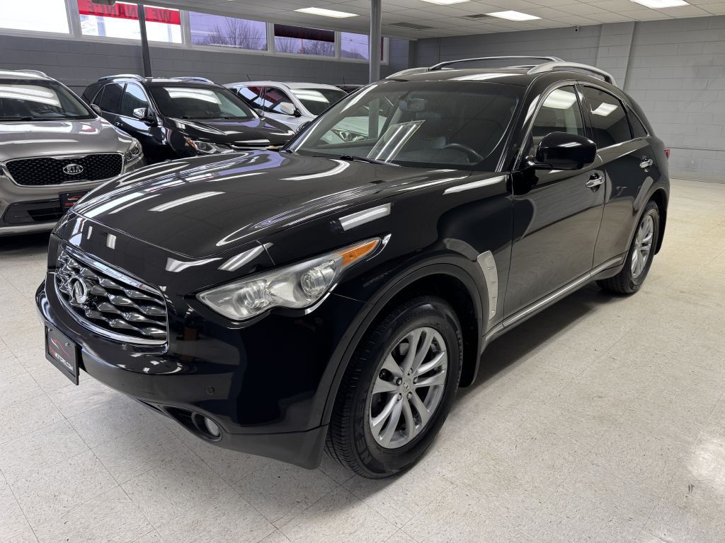 2009 INFINITI FX35 Image 4