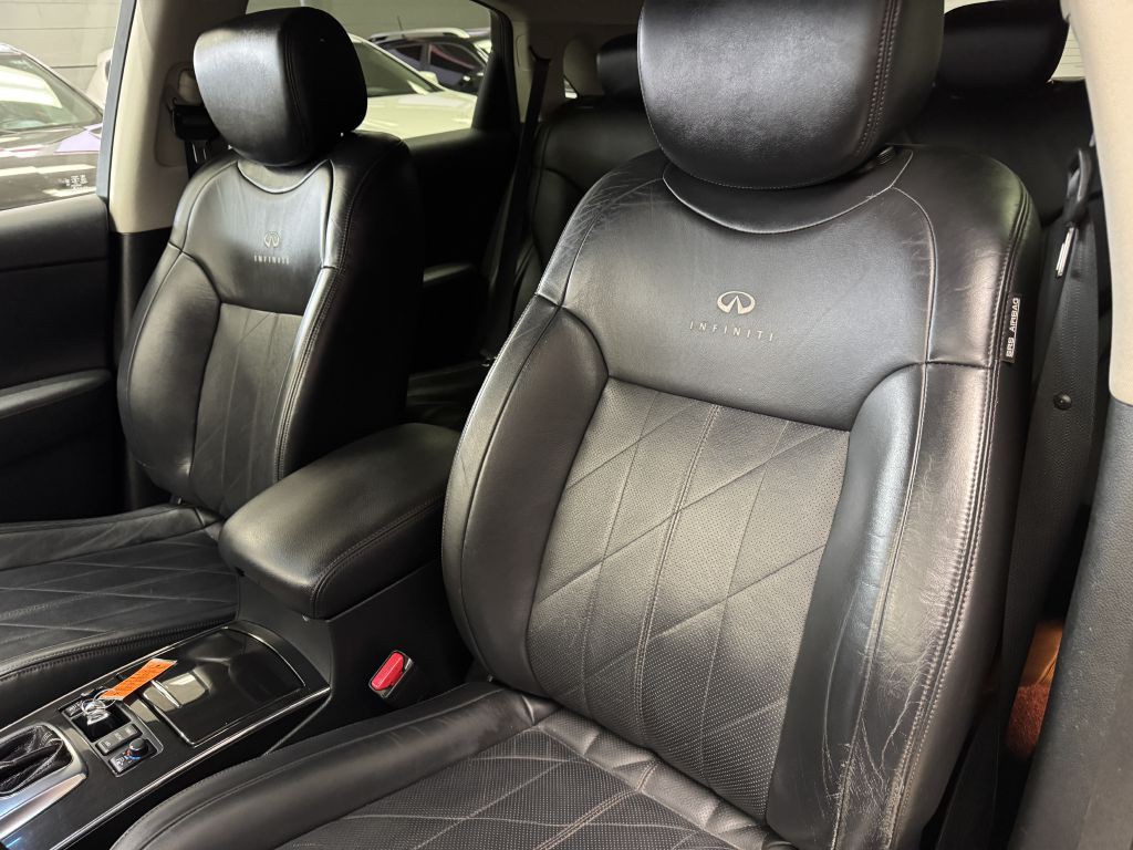 2009 INFINITI FX35 Image 21