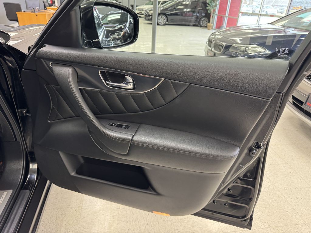 2009 INFINITI FX35 Image 22