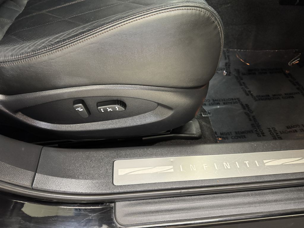 2009 INFINITI FX35 Image 26