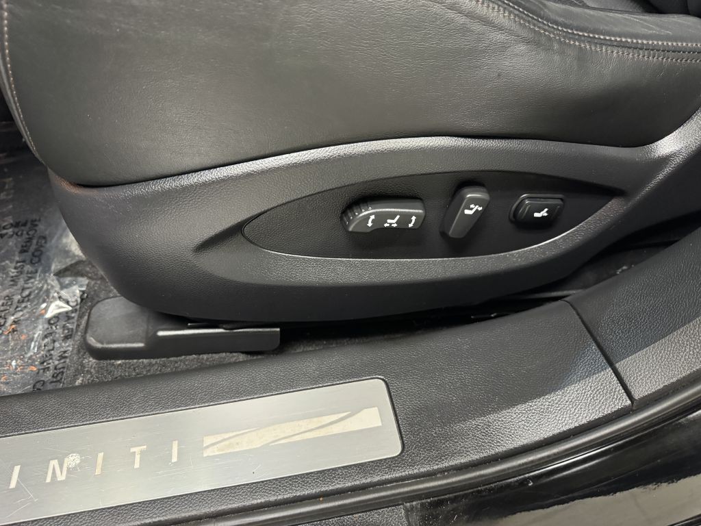 2009 INFINITI FX35 Image 27