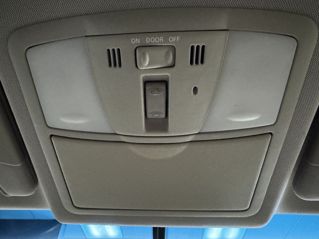 2009 INFINITI FX35 Image 33