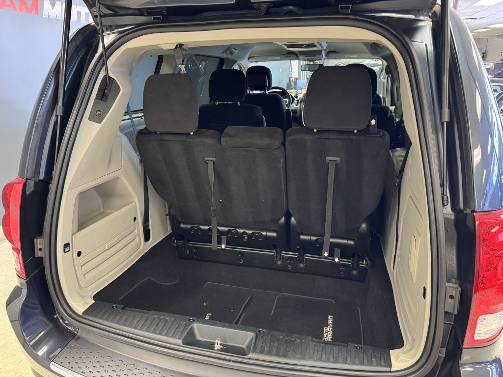 2013 Dodge Grand Caravan Image 12
