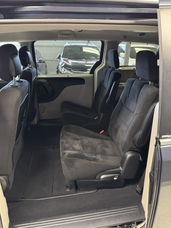 2013 Dodge Grand Caravan Image 17