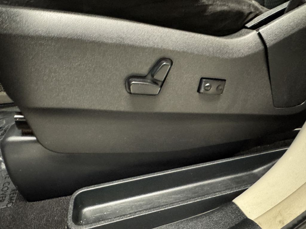 2013 Dodge Grand Caravan Image 26