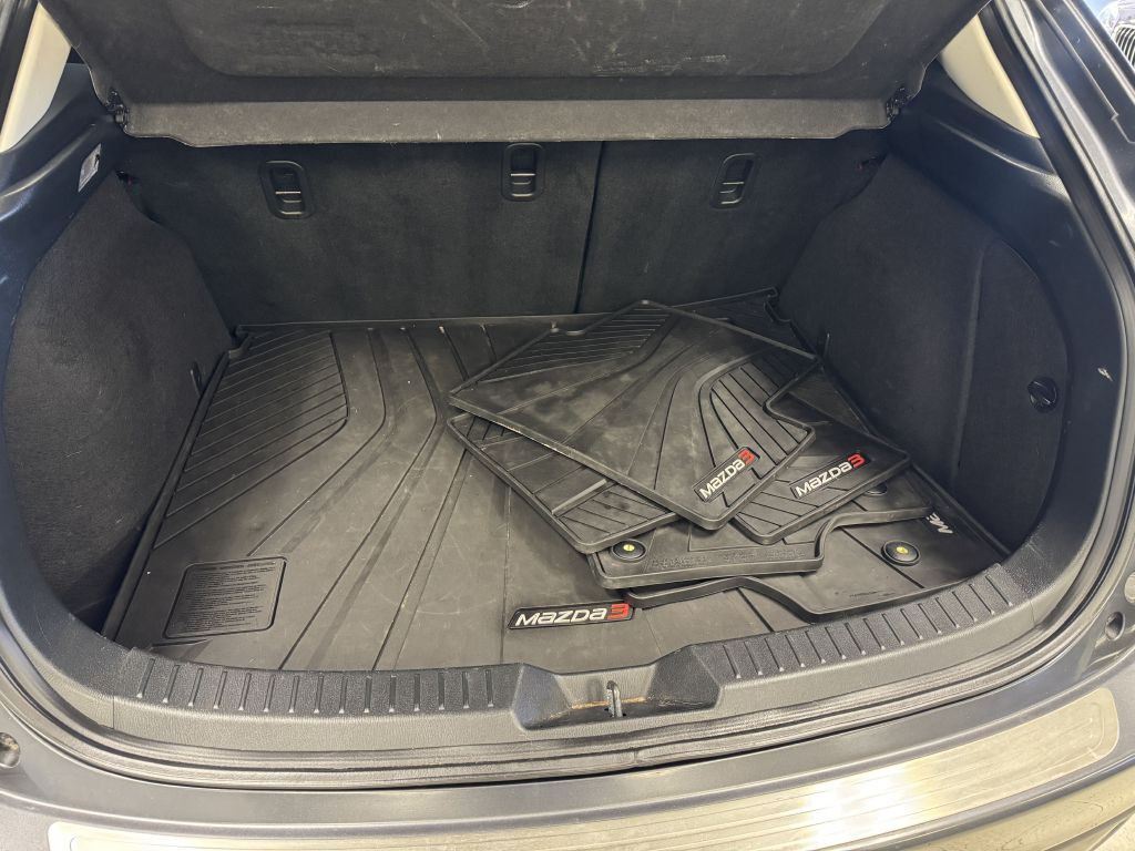 2015 Mazda Mazda3 Image 12