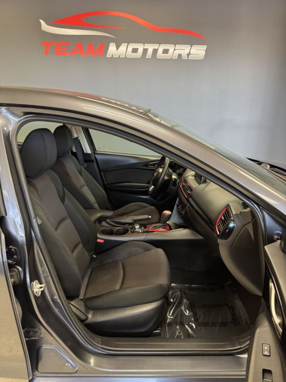 2015 Mazda Mazda3 Image 16