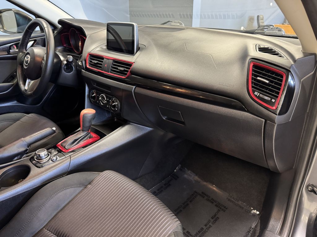 2015 Mazda Mazda3 Image 19